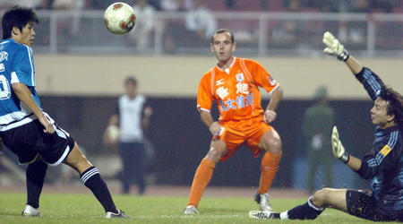 山东鲁能大连实德2006足协杯,2004年中超大连实德1:0山东鲁能