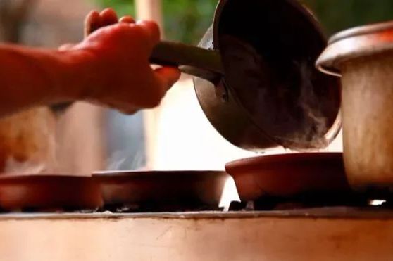 从城西跑到城东上班,从城西到城东穿越一座城