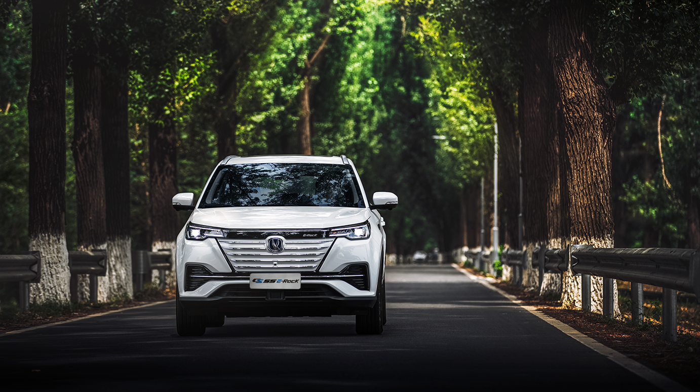 长安cs55纯电版续航605公里落地价,长安cs55纯电版深度评测