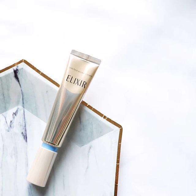 去眼部皱纹较好的眼霜测评,推荐几款适合女生用的抗皱眼霜