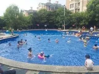 周末38℃高温来袭！南充各区游泳全攻略，16个泳池让你瞬间降温