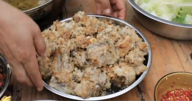 彭美竹评十佳农民,湖南临武县彭美竹养牛老板