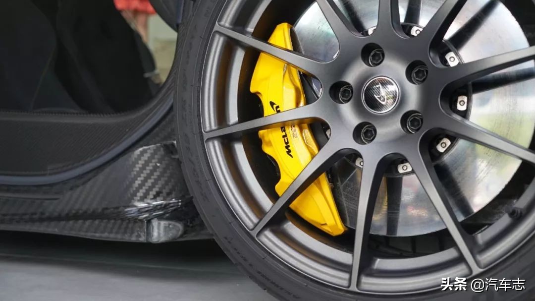 价值1亿元钱的白色法拉利拉法,迈凯伦p1法拉利拉法三大神车