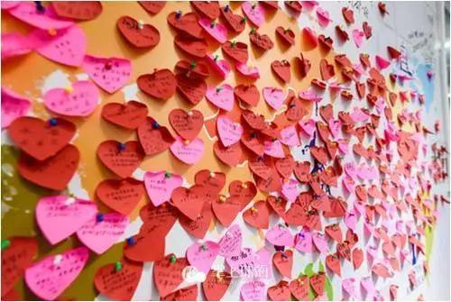 今夕有你丨99元双人票限时抢！免费写真、缘分墙、潮人趴…七夕来狂欢水世界占领你的主场