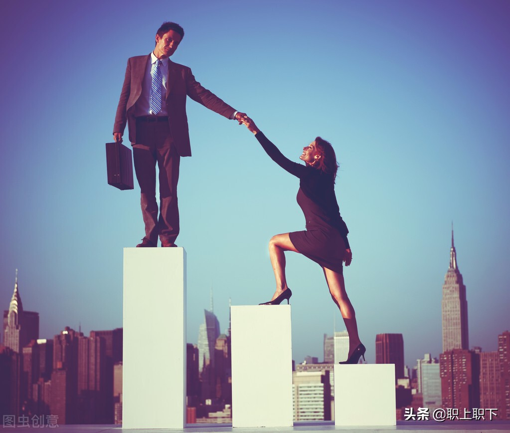 考上公务员后想要晋升有五种途径,公务员最适合普通人的晋升之路