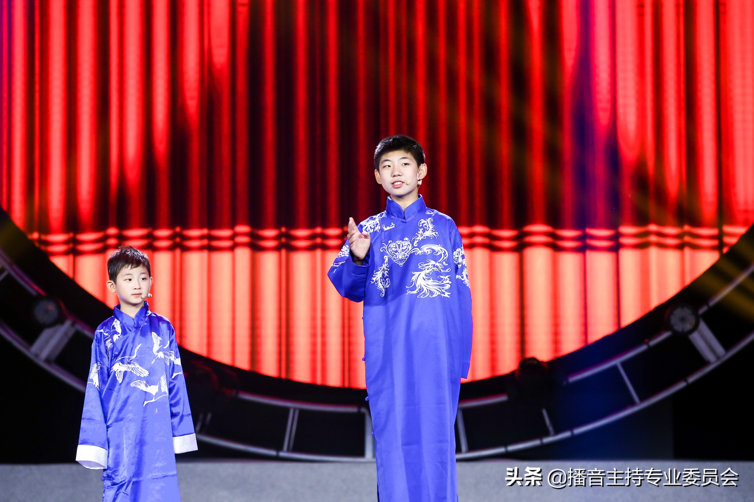 零基础学习播音主持配音怎样练声,零基础播音主持配音练声方法自学