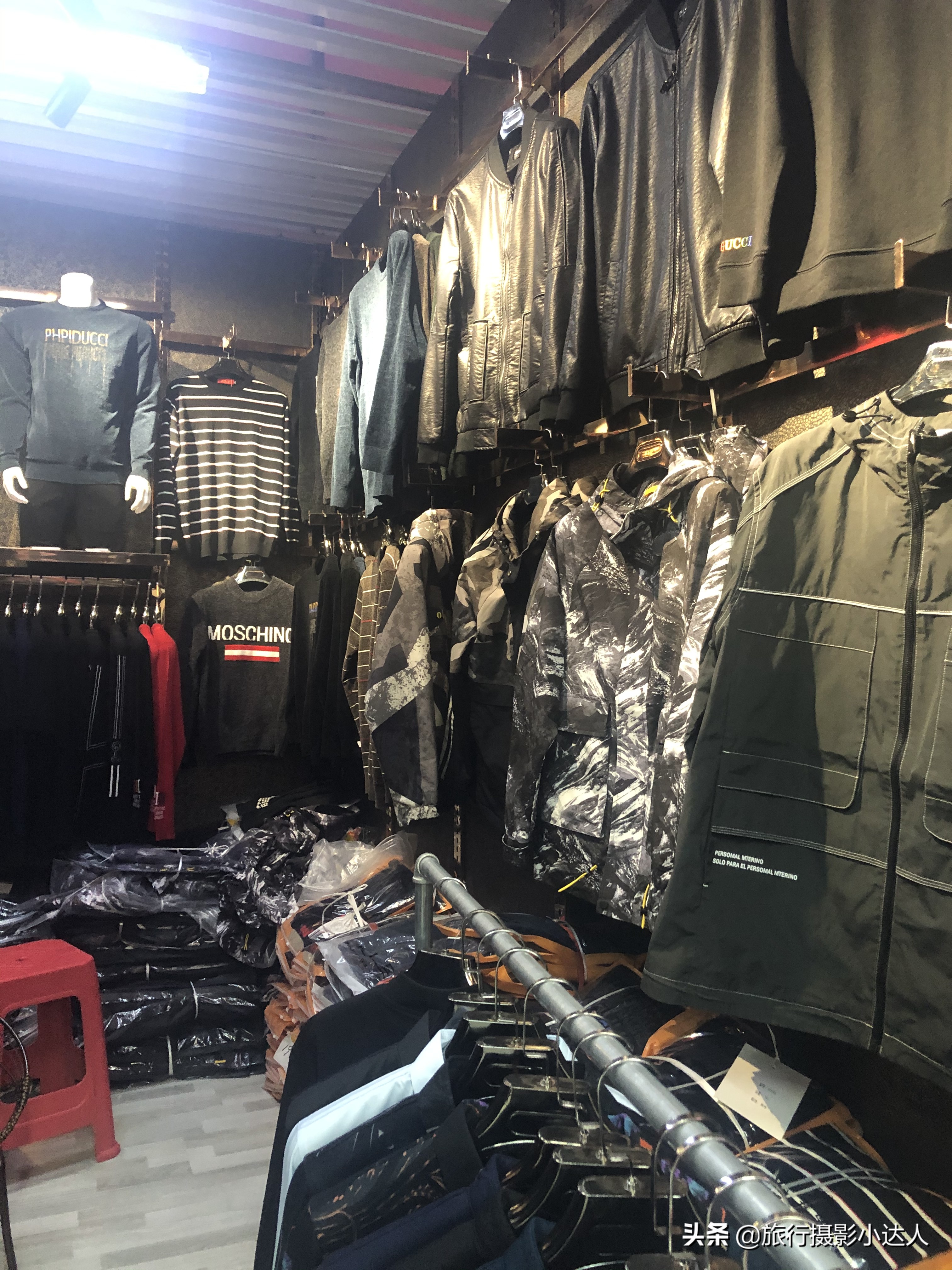 天冷了去买点衣服,天冷了带孩子去城里买件衣服