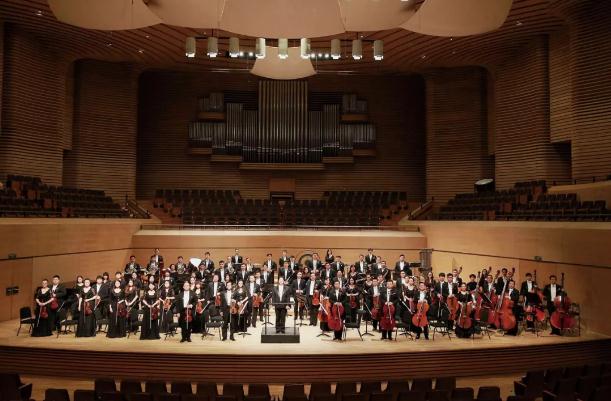 歌唱家王硌演唱、创作交响音乐会《海河儿女情》12月18日放歌天津