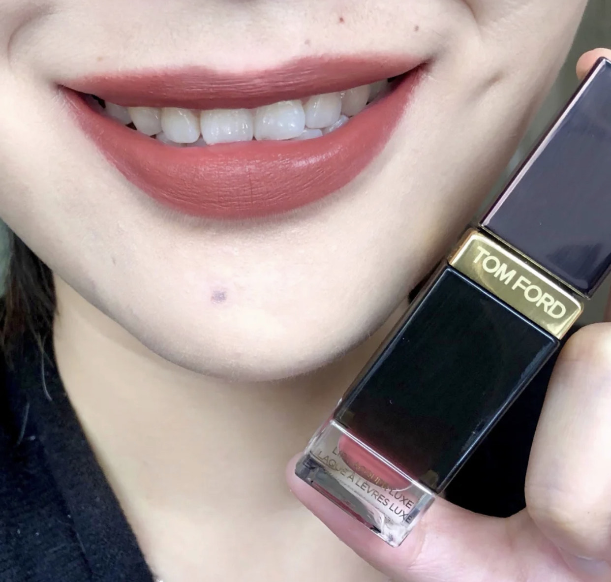 tf夏季经典款口红,tf唇釉03奶咖玫瑰色