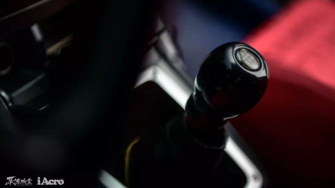 斯巴鲁翼豹2.0r三厢还值得吗,斯巴鲁翼豹gti