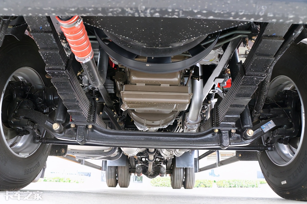 底盘高性价比高的车8万左右,底盘高价格便宜的7座车