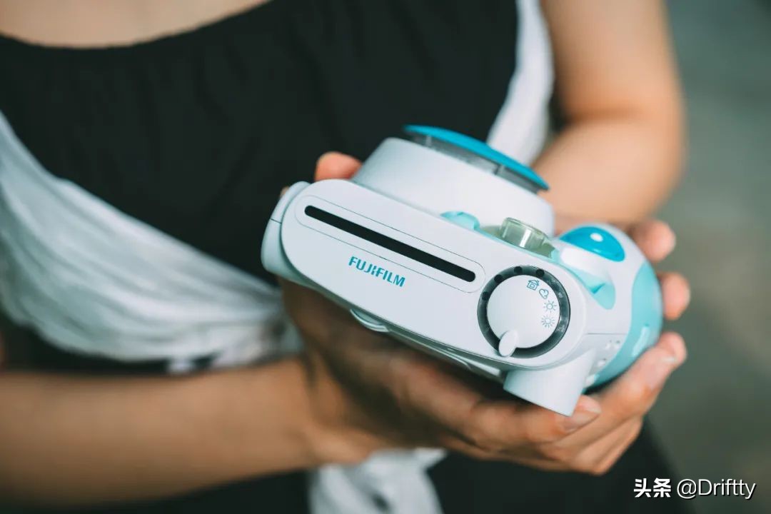 富士拍立得instaxmini7s一直响,富士instaxmini7s拍立得用法