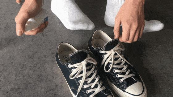 鞋子很臭怎么刷才能不让它臭呢,鞋子臭的最佳办法快速不臭