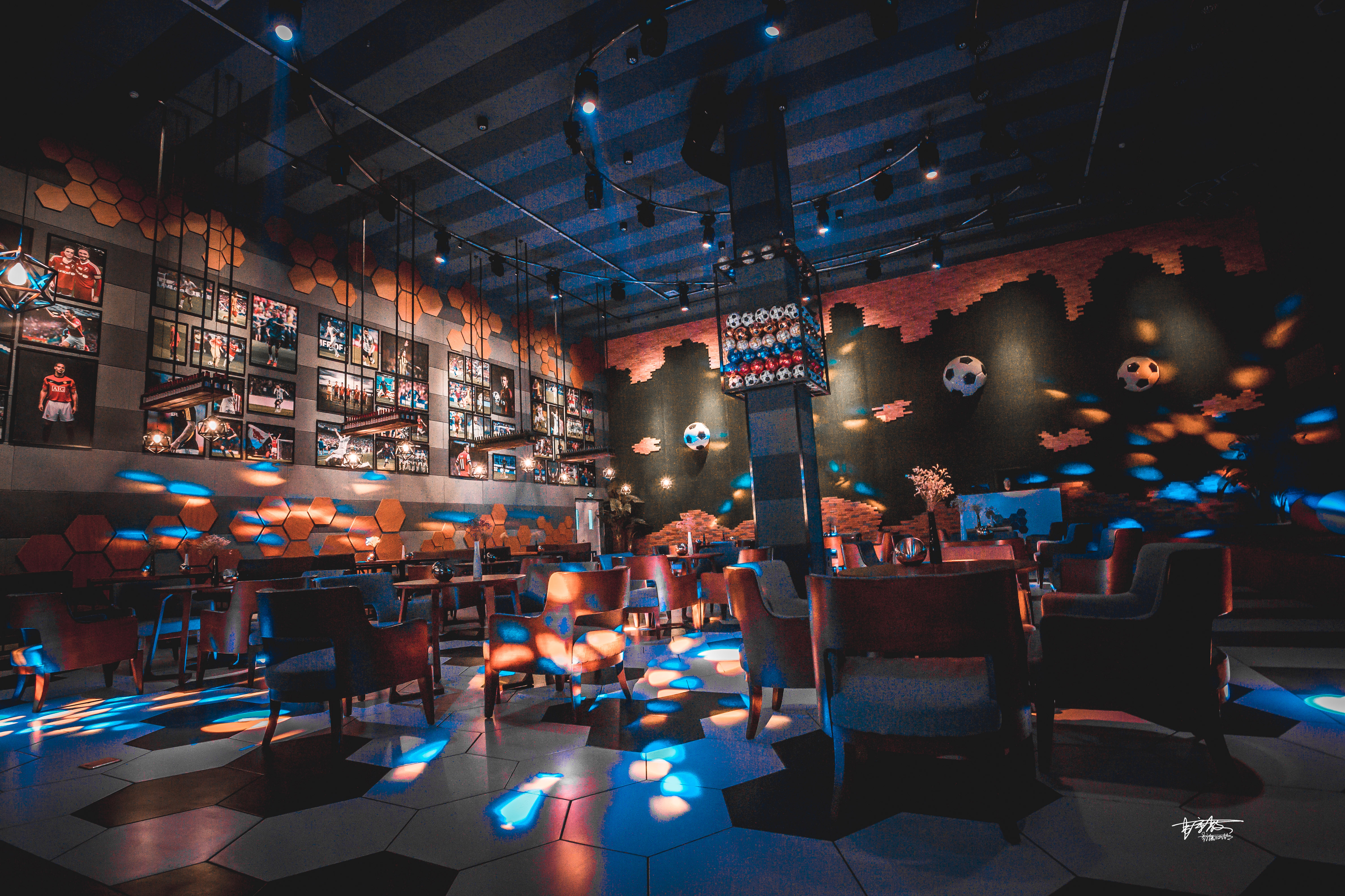 每一位热爱足球的少年,梅西是所有人最大的梦想