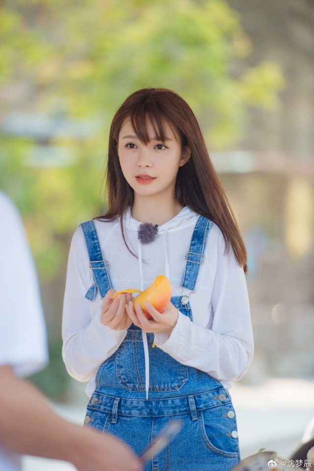 张馨予沈梦辰视频,张馨予和沈梦辰上热搜