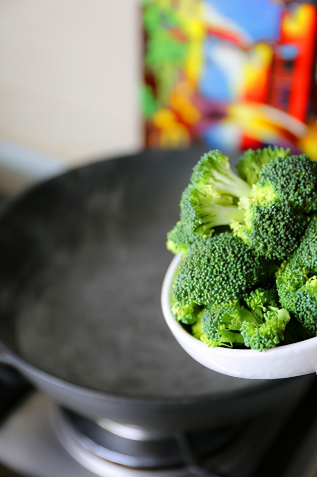 香菇焖海参的家常做法,蚝油香菇烩海参