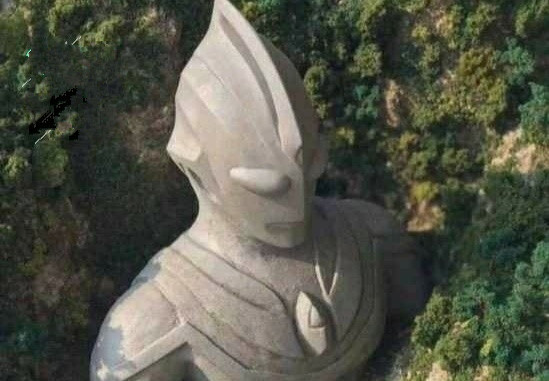 奥特曼青铜器文物,奥特曼形状的陶瓷文物