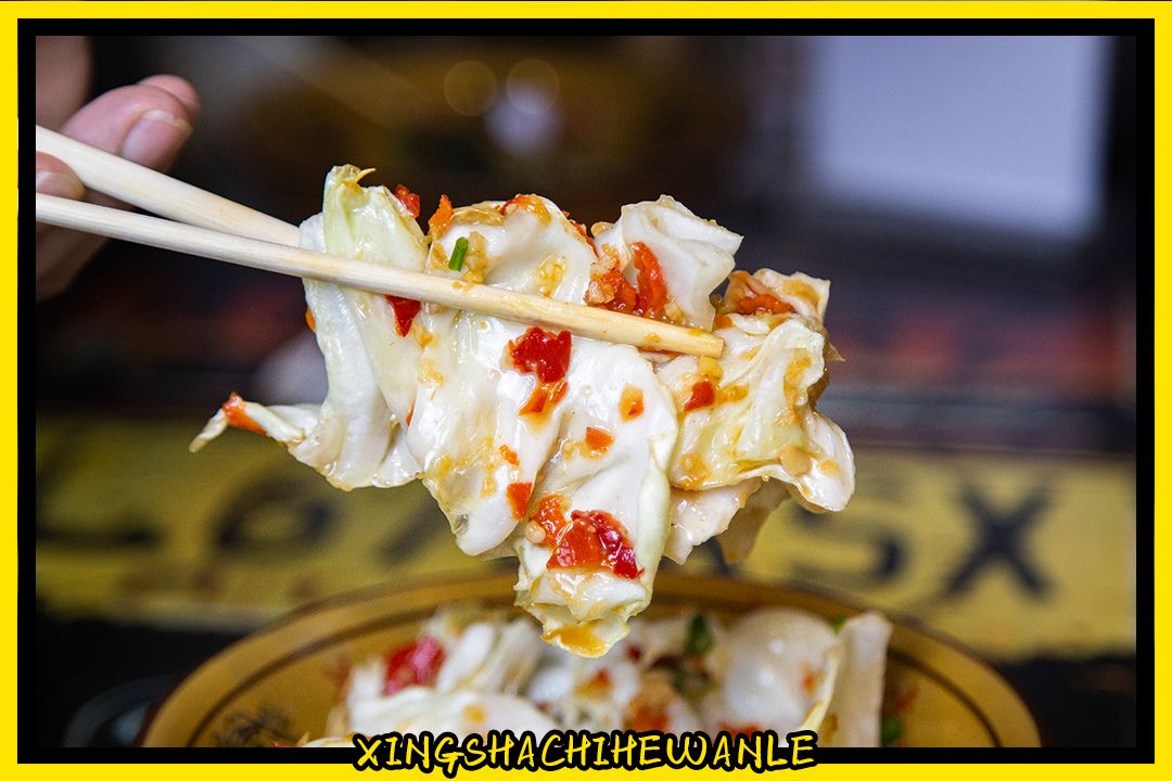 人生一串,烟火江湖!这家铁板烧烤店用串串翻起儿时回忆