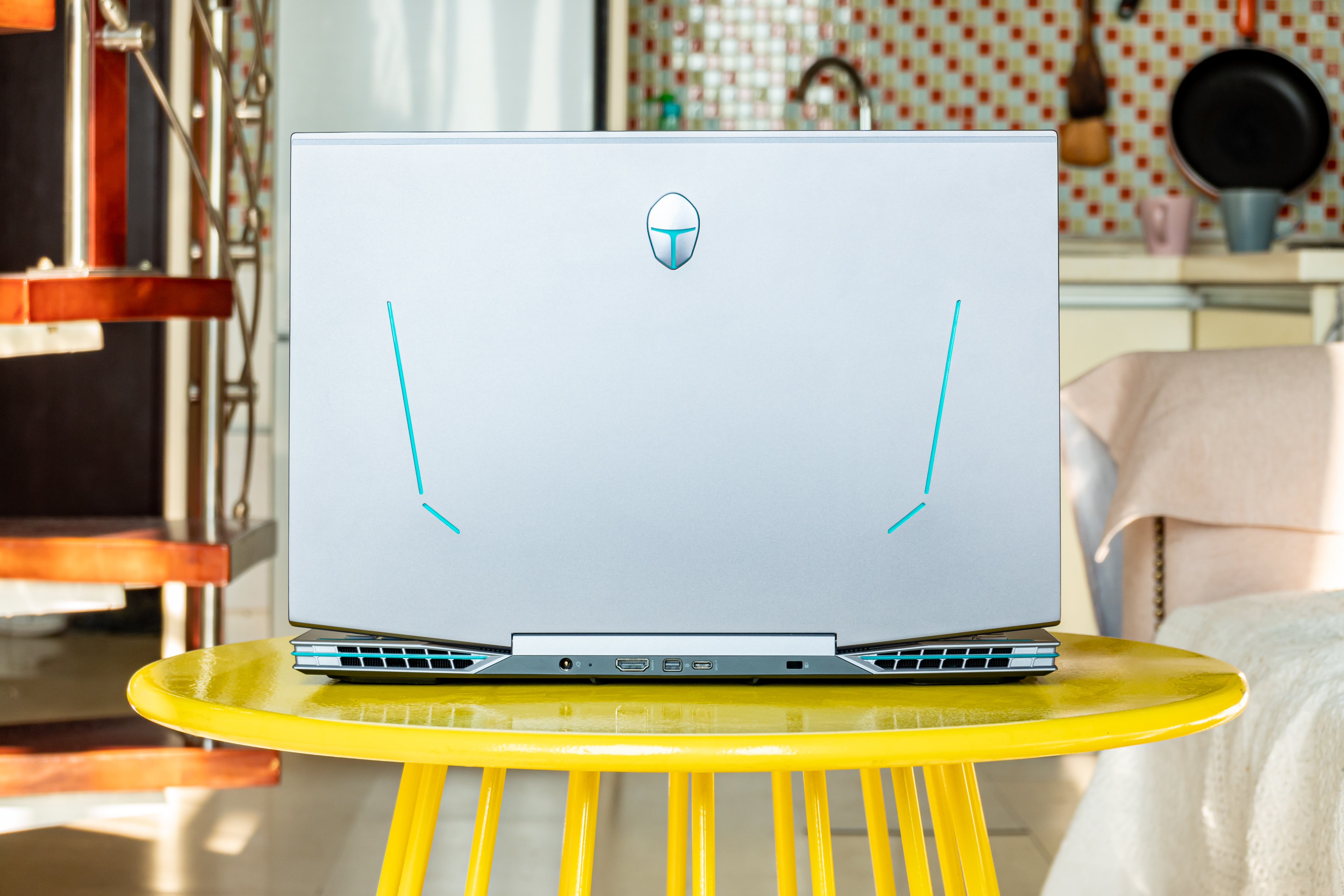 雷神911pro高端笔记本,雷神911pro可以玩的游戏