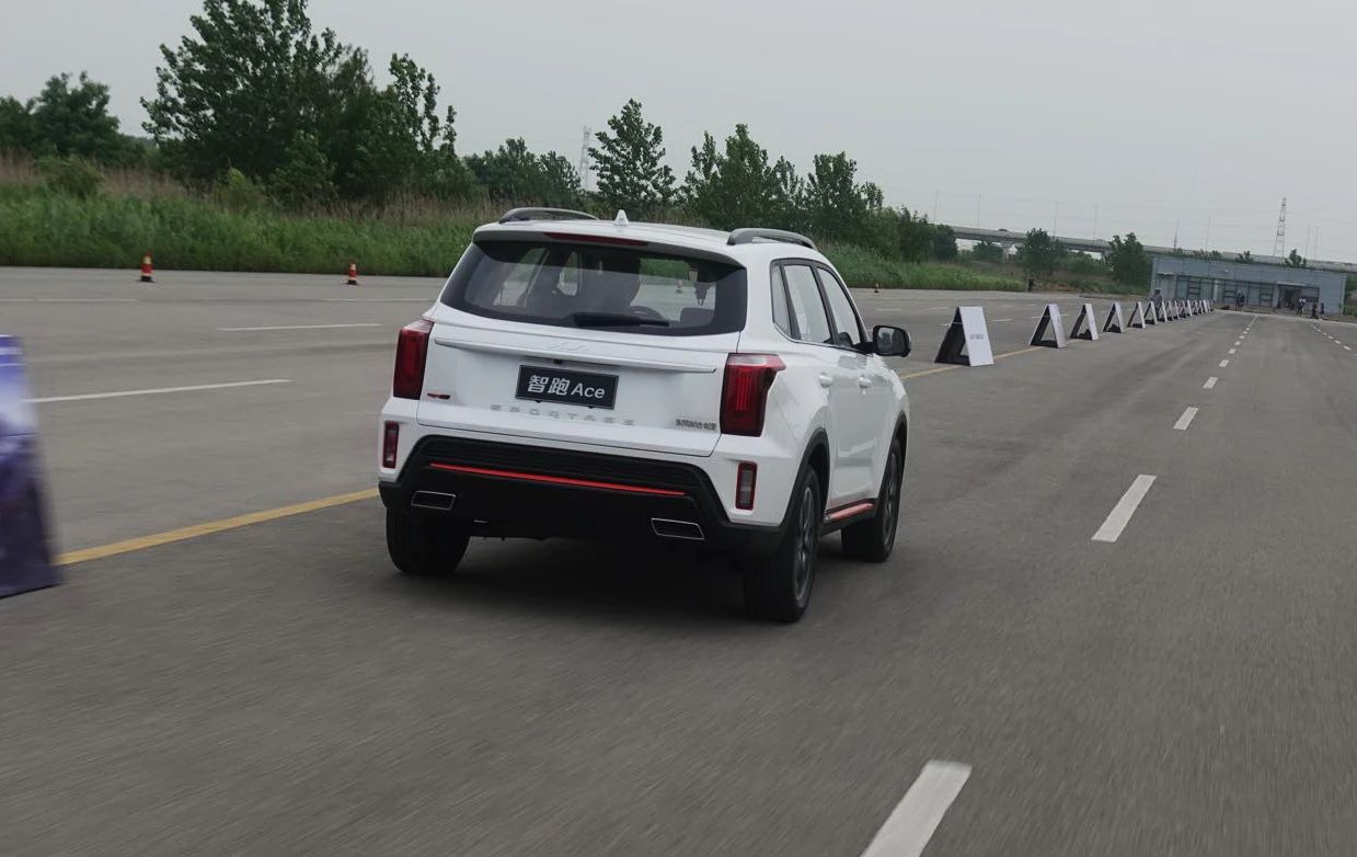 智跑ace2.0l自吸动力,智跑ace发动机型号