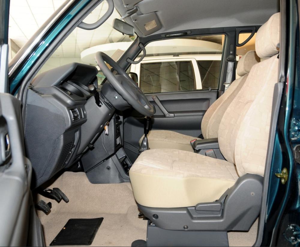 汽车品牌发展历史,猎豹汽车铭牌在哪里