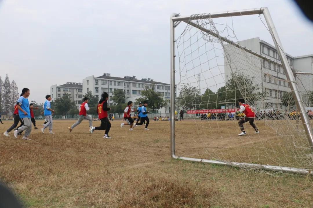 校园足球联赛拉开帷幕,我县2019校园足球联赛圆满落幕