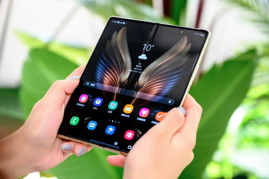 三星W215G评测：双卡双待双屏幕一切为商务而生