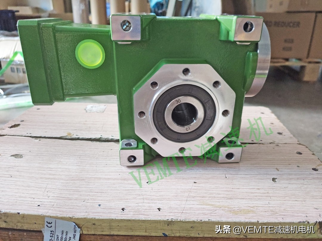 减速机蜗轮蜗杆有间隙,rv蜗轮蜗杆减速机如何调整间隙