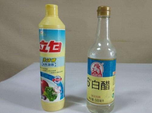 绒面鞋油渍的清理方法,绒面鞋泛白的正确清理方式