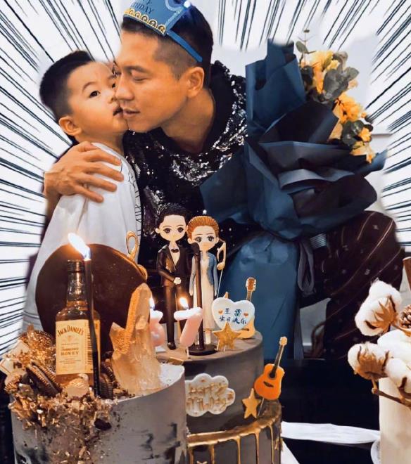 李小萌儿子长相分析,李小萌儿子合集