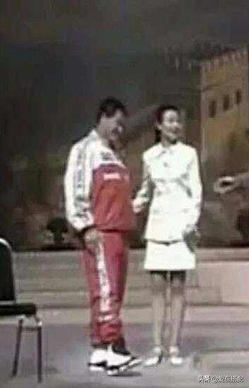 AJ13熊猫鞋面脏了怎么清理AJ13熊猫如何搭配显得好看