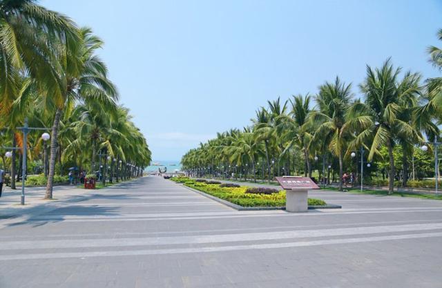 蜈支洲岛到天涯海角有多远,蜈支洲岛和天涯海角哪个好