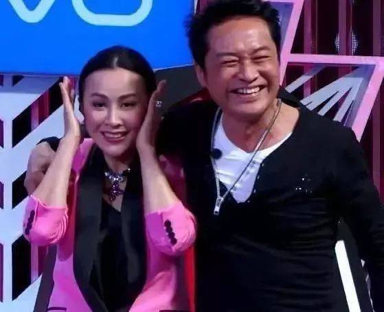 强吻、揩油、扒衣服?刘亦菲、赵丽颖都难逃“咸猪手”