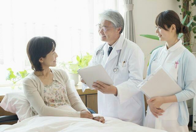 肝癌晚期导致皮肤瘙痒过敏反应,肝癌晚期脚踝瘙痒有红点怎么回事