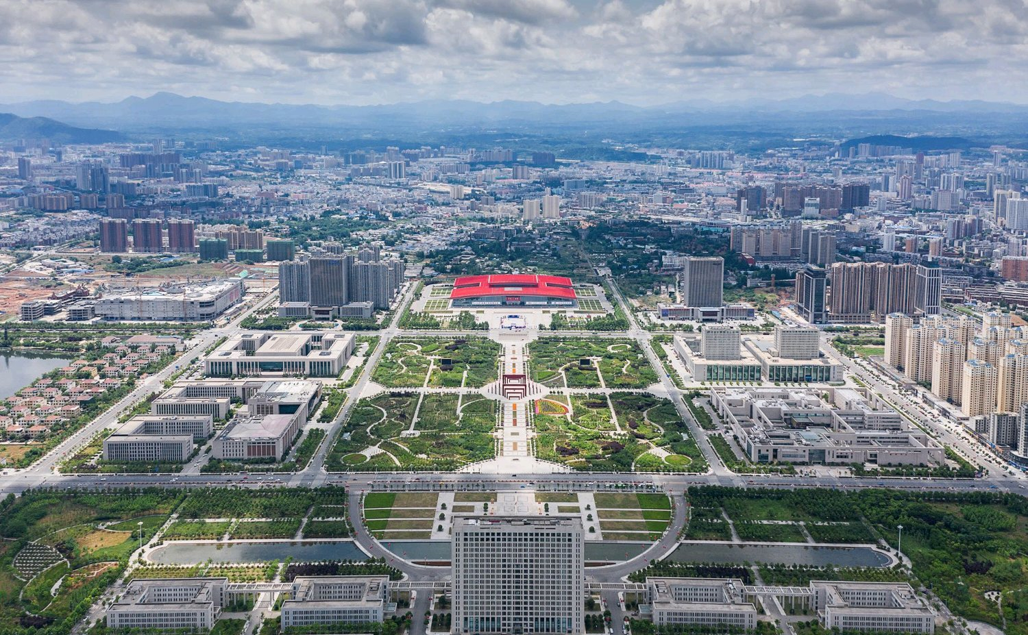 商丘日月湖CBD宋城路,日月湖cbd商务中心区