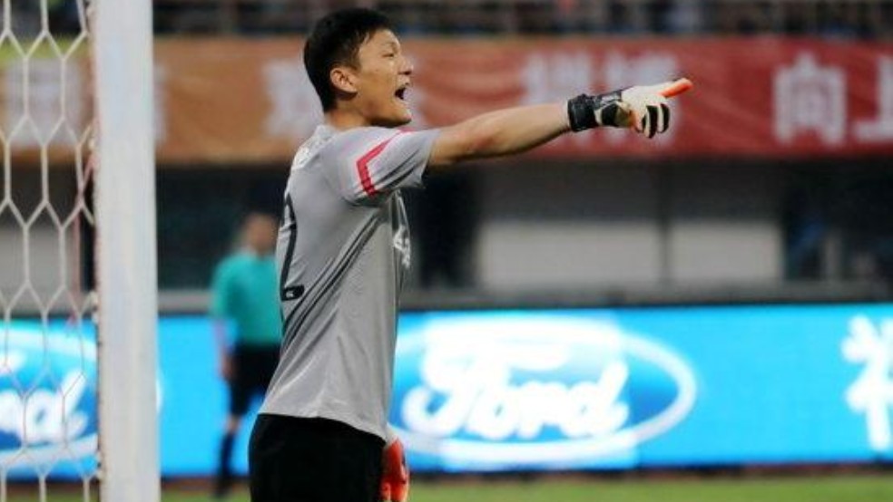 实况足球中超精选推荐,11个c罗vs11个梅西实况足球