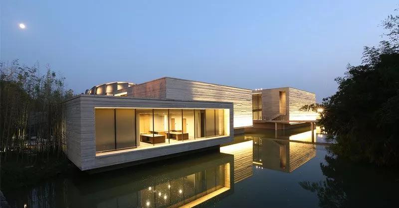 乌镇现在还值得去吗,乌镇是否值得去