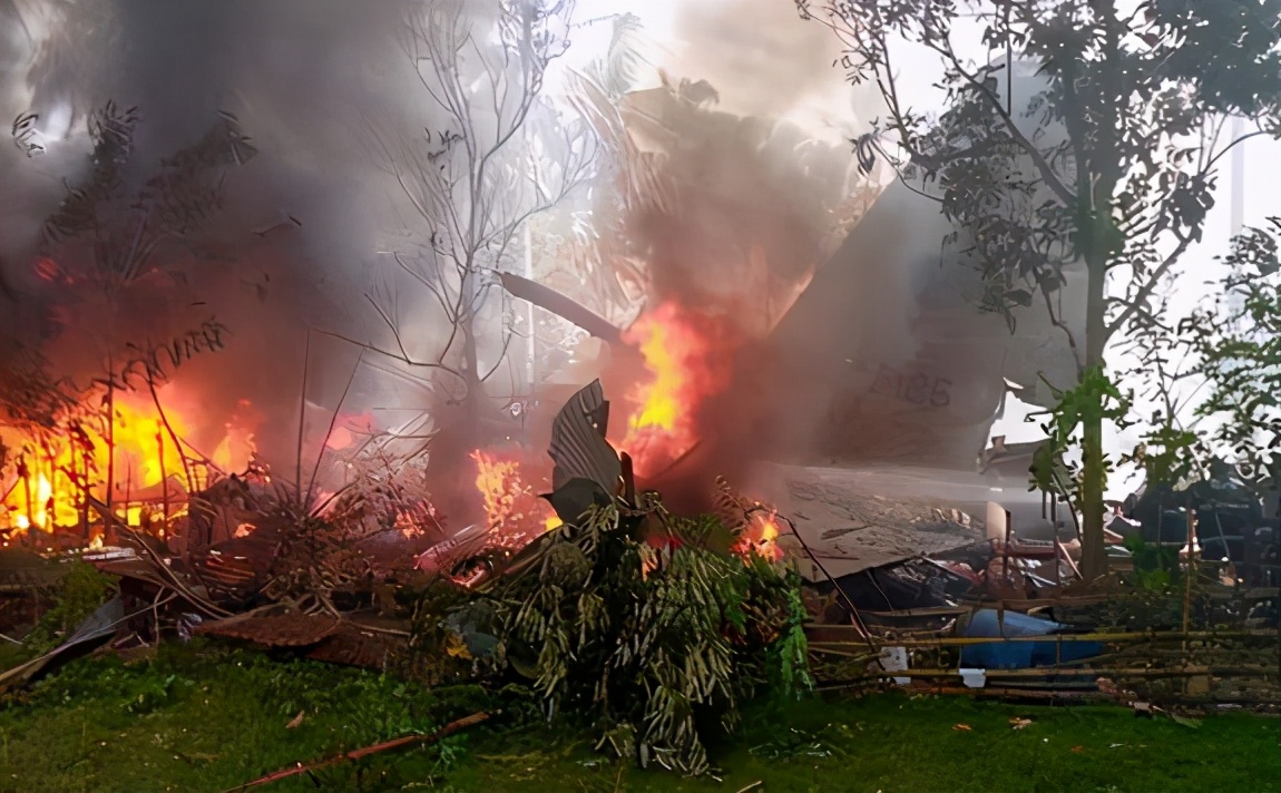 突发，俄罗斯飞机坠海！太平洋舰队出动，俄总理要求一查到底