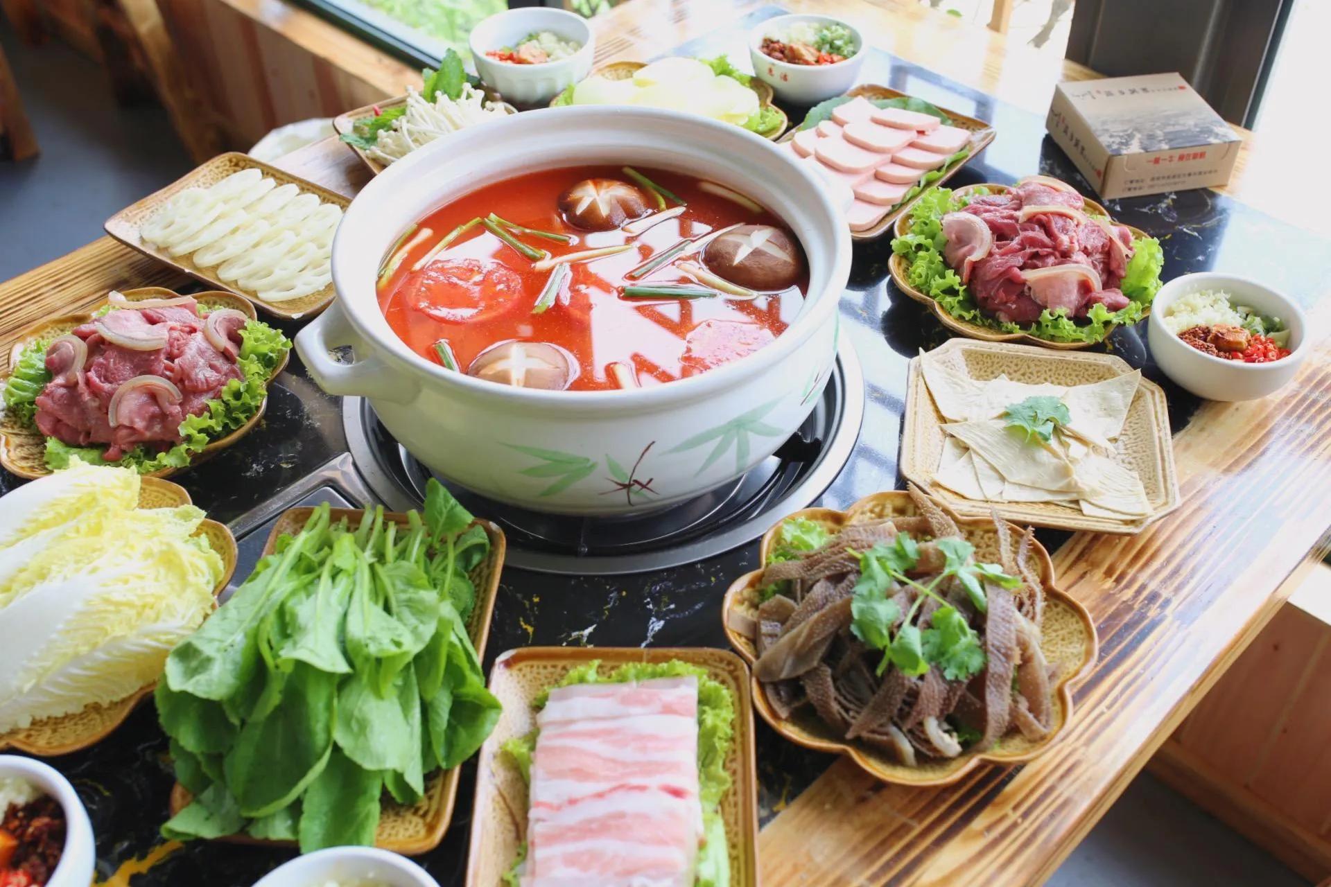 最适合在冬天做的懒人火锅,冬季最好吃火锅菜怎么做