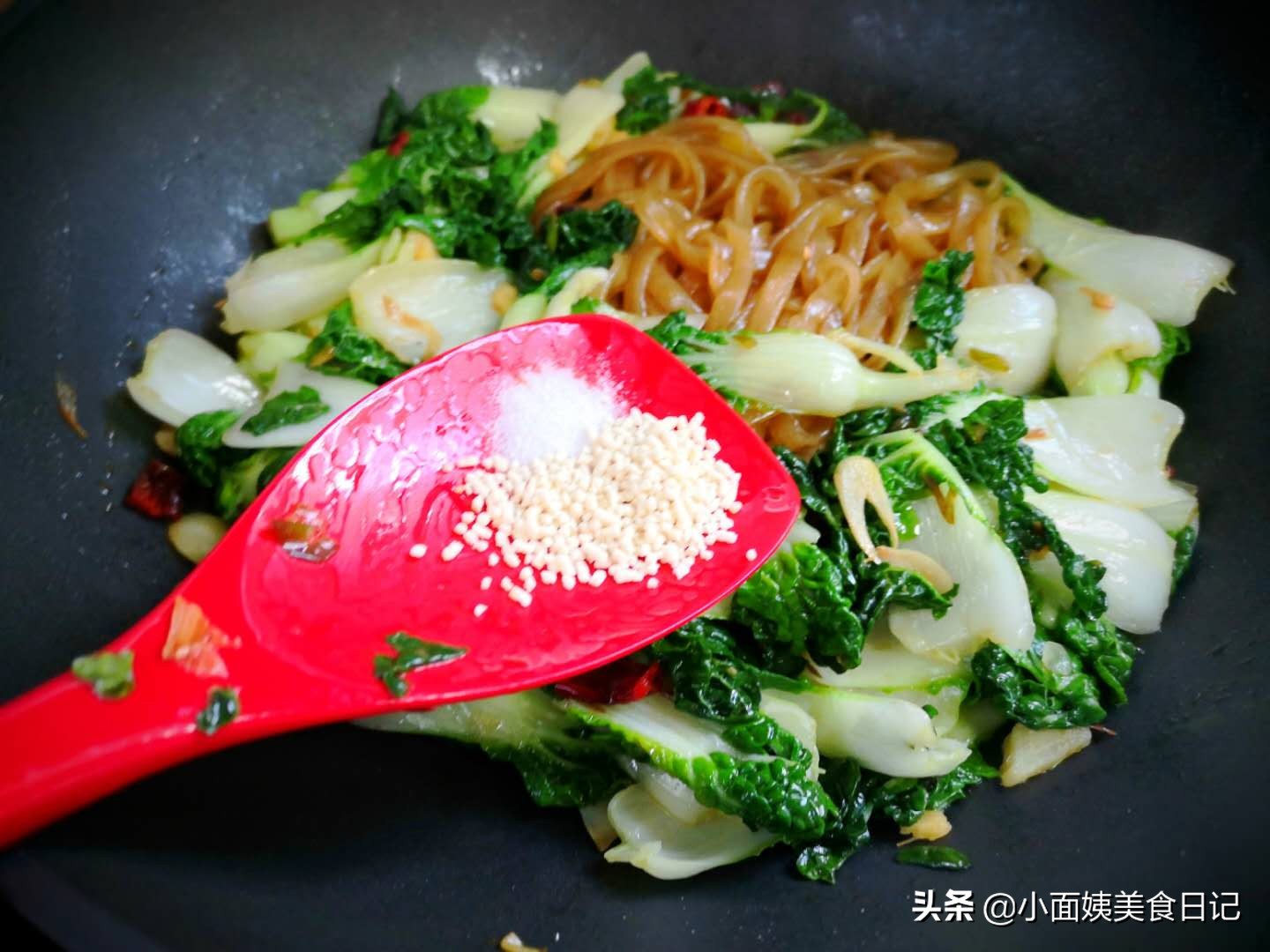 春天这菜贵点也值鲜香爽脆,春天这个菜便宜又营养