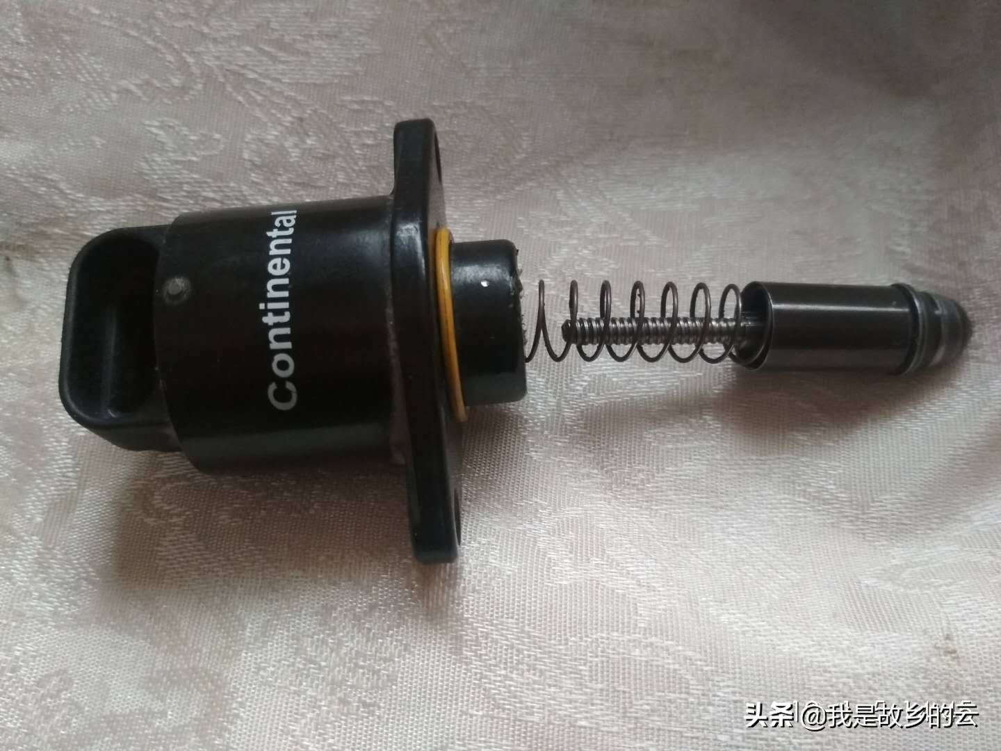 拆下来怠速马达怎么检测好坏,双速怠速电机如何拆解