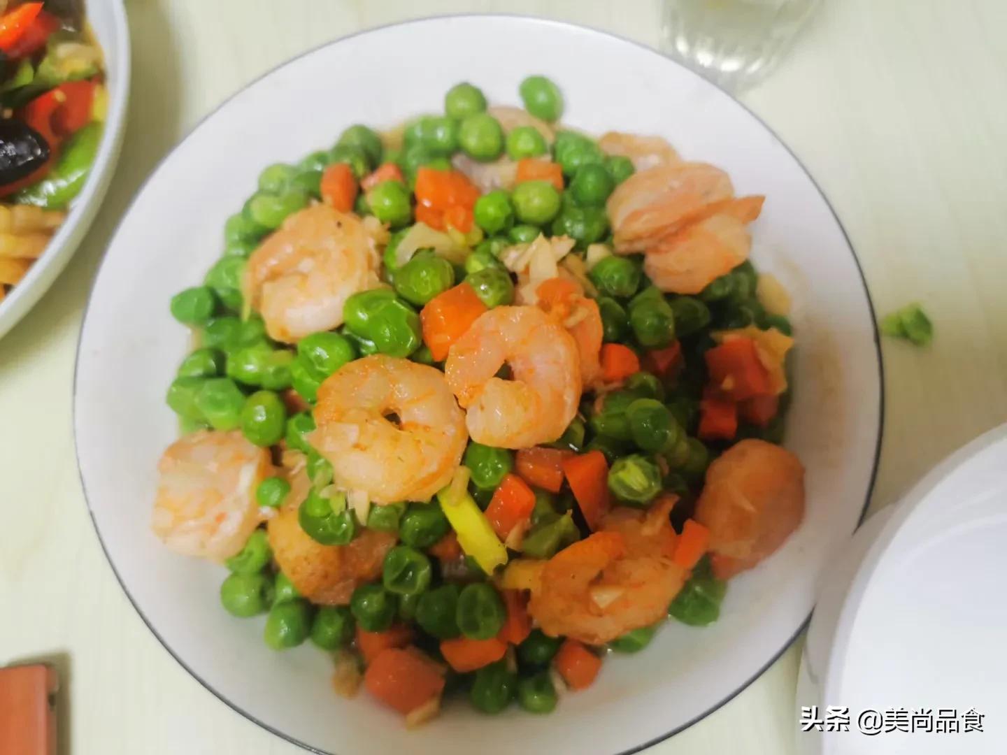 周末菜谱家常菜猪蹄,周末菜谱家常菜做法