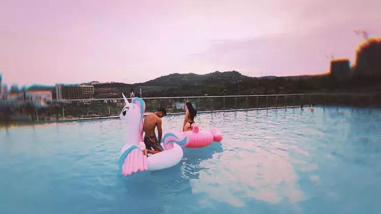 周末38℃高温来袭！南充各区游泳全攻略，16个泳池让你瞬间降温