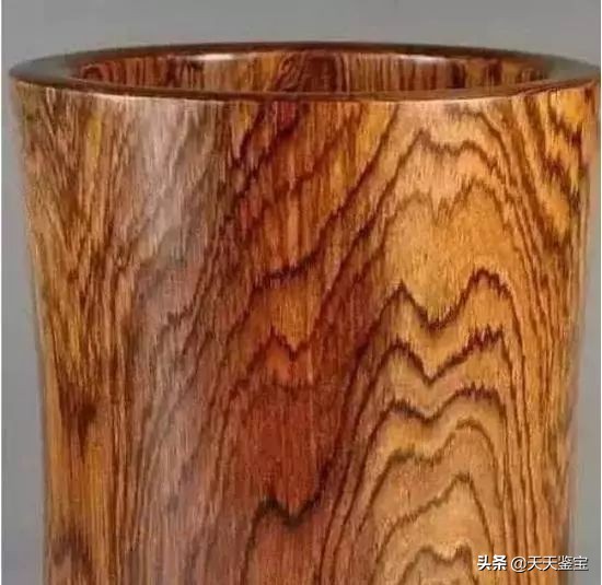 一招鉴定黄花梨真伪,紫光灯鉴别海南黄花梨真假对照图