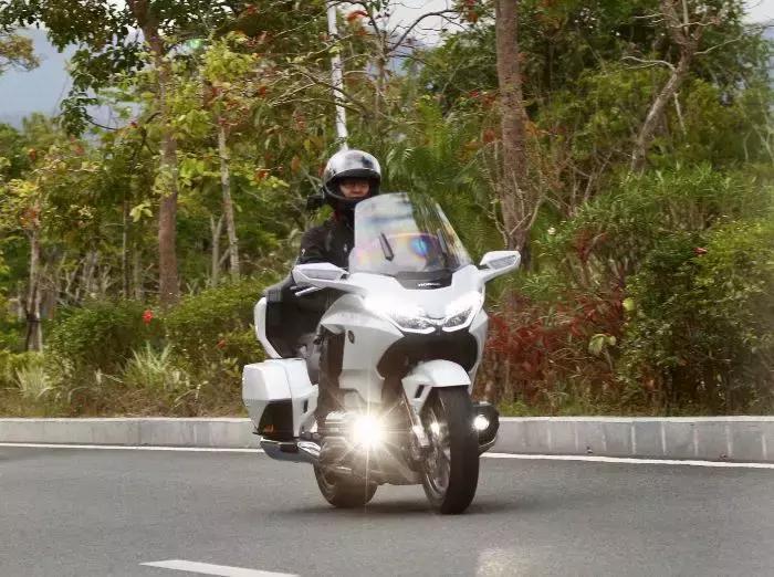 2018本田金翼详解,本田金翼2023款自动挡挡位图介绍