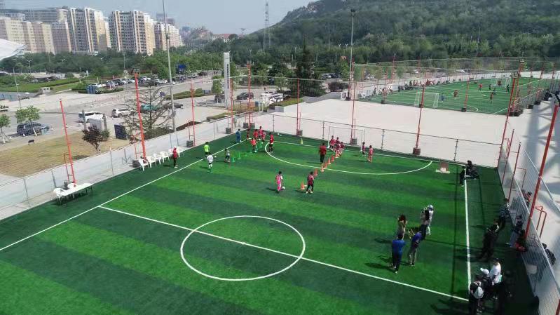 国信乔伦足球公园,青岛国信乔伦足球场