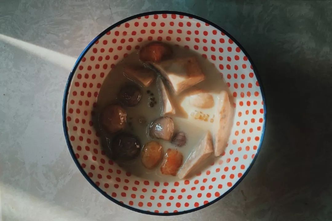 一个冬天的热乎气儿，全靠他们撑着了