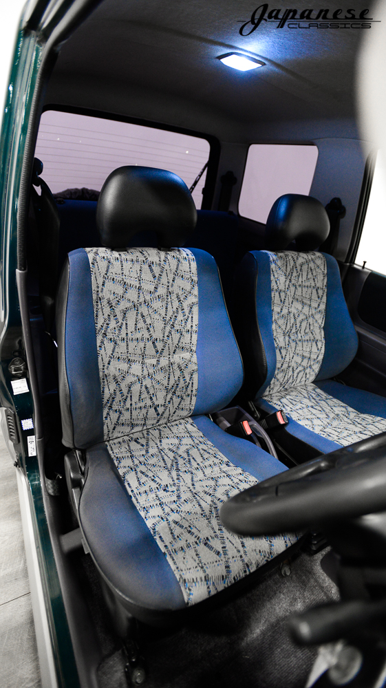 你见过比你大好多倍的车吗,你见过比埃尔法更豪横的车吗