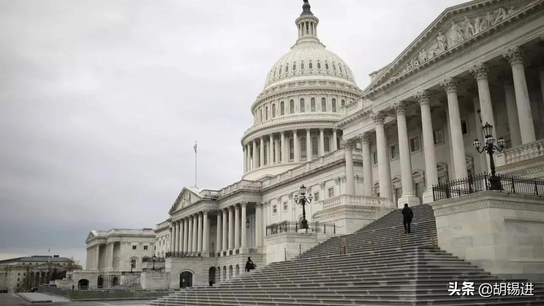 胡锡进：朋友来了有好酒，挑衅者来了有耳光