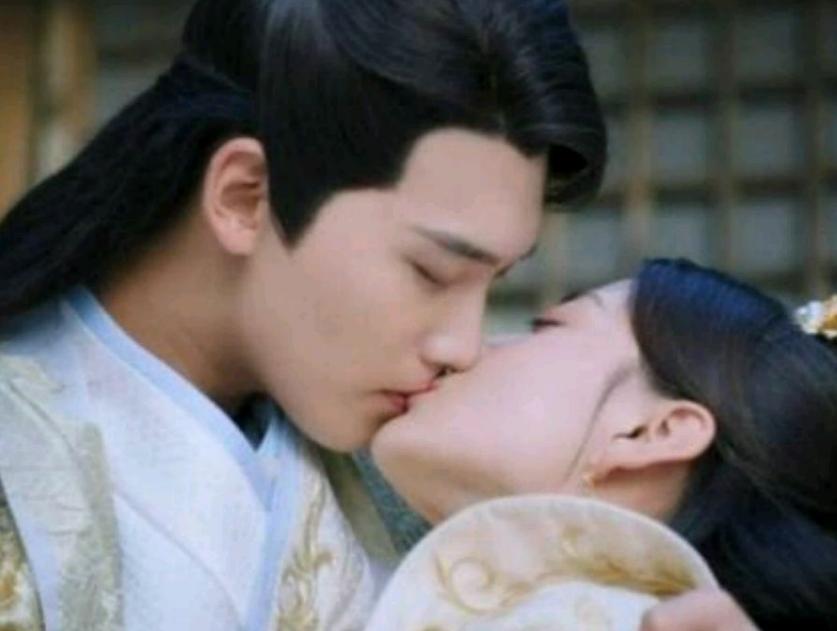 双世宠妃3的吻戏是真吻还是借位,双世宠妃吻戏最多的电视剧